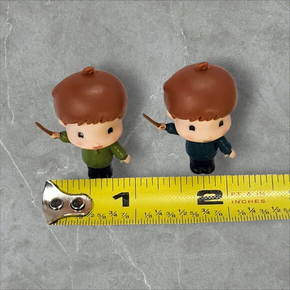 Harry Potter Wizarding World Micro Magical Moments Fred & George Twins Figures - Picture 4 of 5